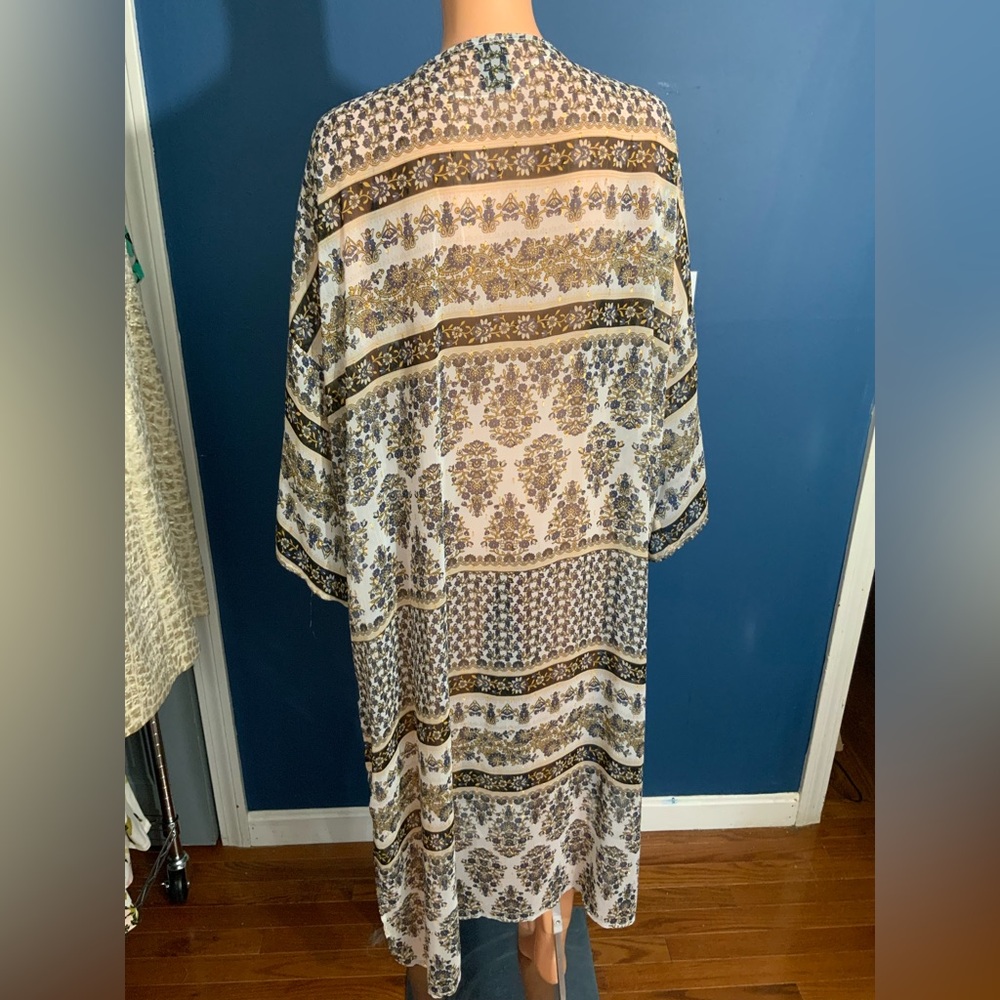 Express Multicolor Patterned Dress - Picture 5 of 6